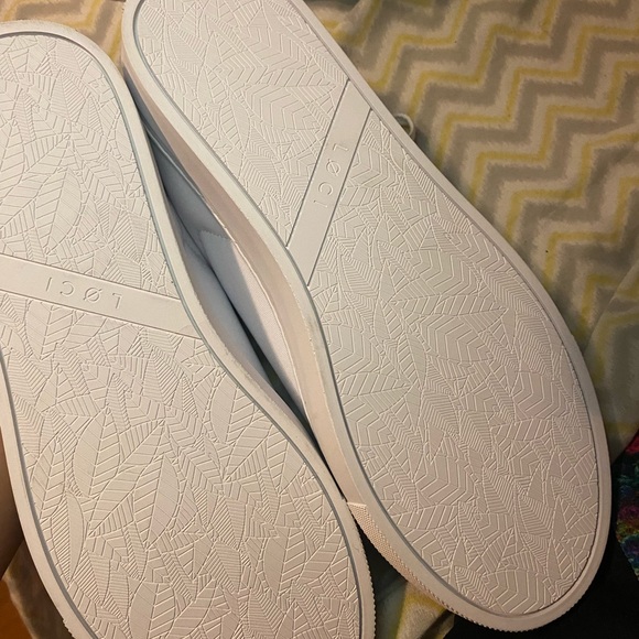 LØCI white sneakers (NEW) size 40 - Picture 7 of 8